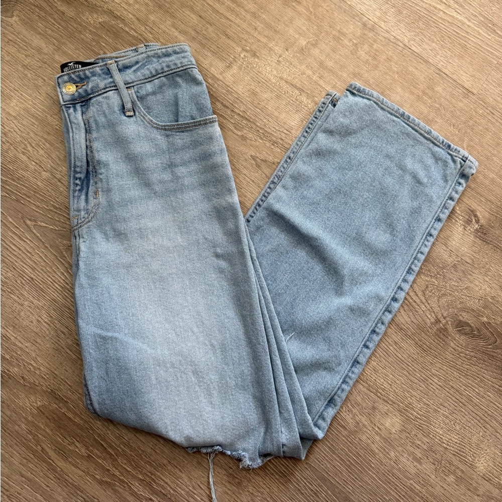 •HOLLISTER• ULTRA HIGH RISE DAD JEANS - Picture 6 of 7